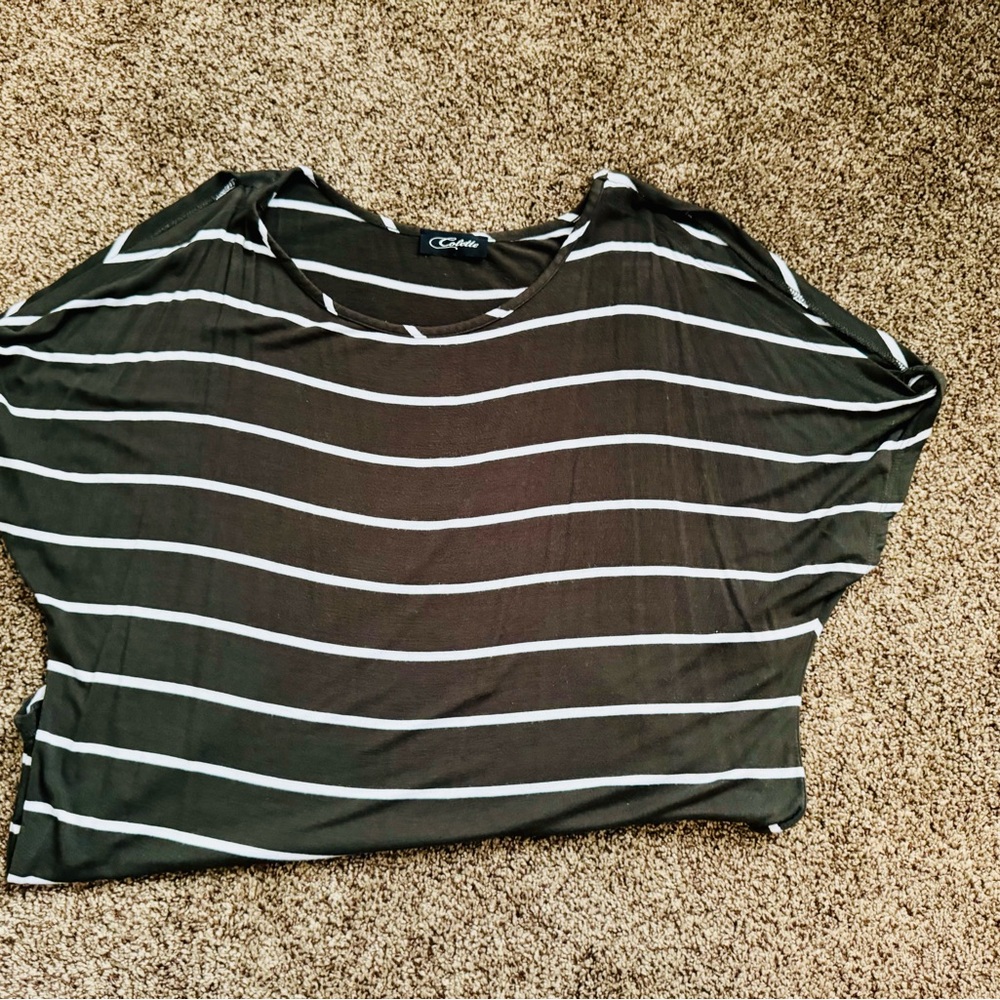 Women’s Striped Cold-Shoulder Short Sleeve Top, Olive Green & White, Small - Picture 2 of 4